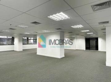 Comercial · 355m² · Sala comercial de mais de 300m² para locação no Centro