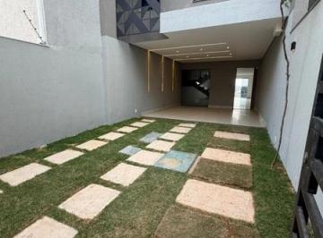 Casa · 190m² · 3 Quartos · 2 Vagas · Casa à venda com 190m², 3 quartos e 2 vagas