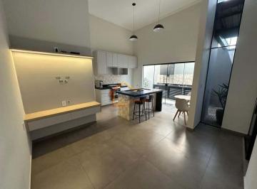 Casa · 107m² · 2 Quartos · 2 Vagas · CASA À VENDA COM 2 DORMITÓRIOS, SUÍTE, CLOSET, ÁREA GOURMET, COZINHA PLANEJADA, GARAGEM COBERTA E FI