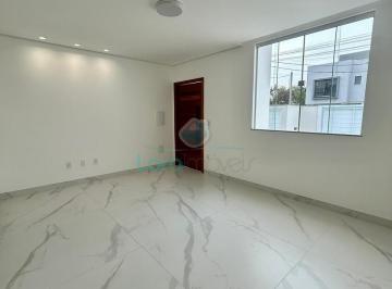Casa · 75m² · 2 Quartos · 1 Vaga · Casa em Lagoa - Macaé, RJ