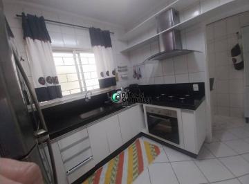 Apartamento · 65m² · 2 Quartos · 1 Vaga · Apartamento para venda em Jardim Pedroso de 65.00m² com 2 Quartos e 1 Garagem