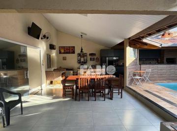 Casa · 180m² · 2 Quartos · 2 Vagas · Casa para venda em Jardim Soraia de 180.00m² com 2 Quartos e 2 Garagens