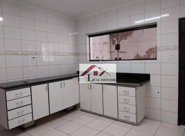 Casa · 121m² · 3 Quartos · 2 Vagas · Sobrado para venda em Vila Camilópolis de 121.00m² com 3 Quartos e 2 Garagens