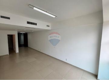 Comercial · 32m² · Sala Comercial para alugar em Centro de 32.00m²