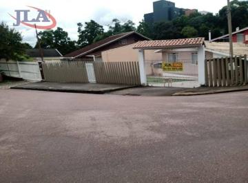 1352ef9f9fa7c05f6d286ad363ca7cb6e61e5351 · Terreno com 2 casas independentes à venda no São Lourenço - R$ 700.000,00 - Curitiba/PR
