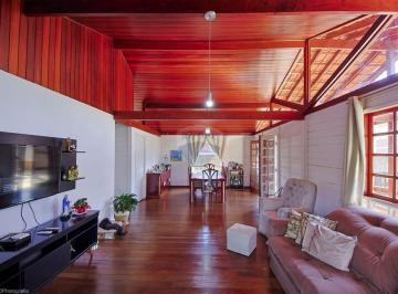 Casa · 330m² · 4 Quartos · 6 Vagas · Casa para venda em Horto Santo Antonio de 330.00m² com 4 Quartos, 1 Suite e 6 Garagens