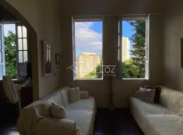 Apartamento · 139m² · 3 Quartos · Casa de rua : / Residencial / Laranjeiras