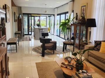 Casa · 208m² · 3 Quartos · 4 Vagas · Casa à venda em Indaiatuba, Jardim Villa Sapezal, com 3 suítes, com 208.94 m², Villa Sapezal