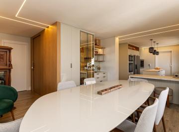 Apartamento · 165m² · 3 Quartos · 2 Vagas · Apartamento à venda com 3 suítes no Cabral em Curitiba