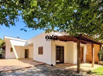 Casa · 250m² · 5 Quartos · 2 Vagas · Casa à Venda em Itaipava, 250 m² por R$ 1.300.000,00 - Petrópolis, RJ
