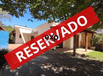 Casa · 250m² · 5 Quartos · 2 Vagas · Casa 5 Quartos 250 m² à Venda em Itaipava, Petrópolis
