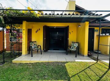 Casa de 2 quartos, Capão da Canoa · Casa de 77 m² com 2 quartos á venda em Capão Novo