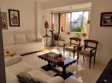 Apartamento · 118m² · 3 Quartos · 1 Vaga · Apartamento 3Q (1S) + Dep. Completa - 117 m2 ; 1 vaga coberta na Pituba