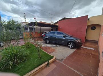 Casa de 3 quartos, Guará · QE 13 Lote de 200m2, laje, nascente, residencial ou comercial