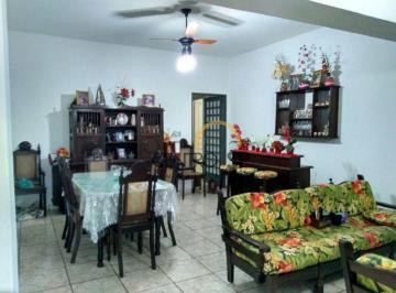 Casa · 223m² · 3 Quartos · 3 Vagas · Residência em Higienópolis: Próxima às Nações Unidas - Excelente Oportunidade!