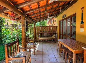 Casa de 3 quartos, São Sebastião · Casa estilo Bali em Cond Fechado | Praia de Camburi | Área de Lazer | Serviço de Praia