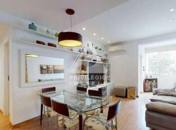 Apartamento · 90m² · 2 Quartos · Apartamento 2 quartos, com suíte, no Humaitá.