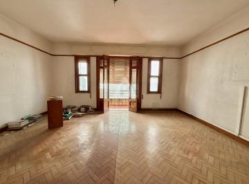 Apartamento · 135m² · 3 Quartos · 3 quartos, 135 metros, 2 varandas, silencioso, eletrica e hidraulicas feitas