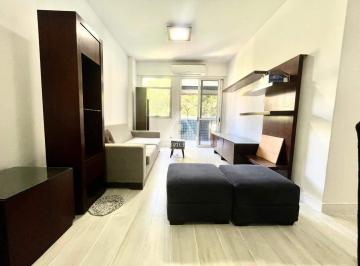 Apartamento · 100m² · 3 Quartos · 2 Vagas · 3 quartos sendo 1 suite, varandão, 2 vagas, portaria 24H, todo reformado para entrar e morar.
