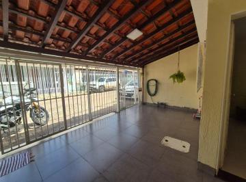 Casa de 3 quartos, Guará · QI 3 Conjunto X Casa toda na Laje, térrea, Localização ímpar