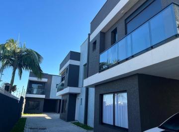 Casa de 3 quartos, Curitiba · ALTO PADRÃ0 - Preço Atrativo e Planta Excelente com Jardim