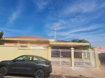 Foto 01 · Casa Comercial para Venda e Locação - 5 Quartos, Edícula e 330m²