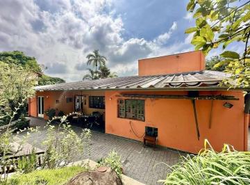 b57ec9f7c2acd4eab445b29d5c946022775c6d27 · Casa com 4 dormitórios à venda, 180 m² por R$ 1.490.000,00 - Vila Santo Antônio - Cotia/SP