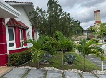 Casa de 4 quartos, Manaus · Casa Térrea em condomínio fechado. 4 suítes - Manaus