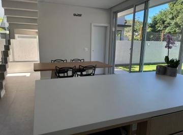 Casa de 3 quartos, São Paulo · Casa 195 m² à Venda no Jabaquara – 3 Quartos, 2 Suítes e 2 Vagas!