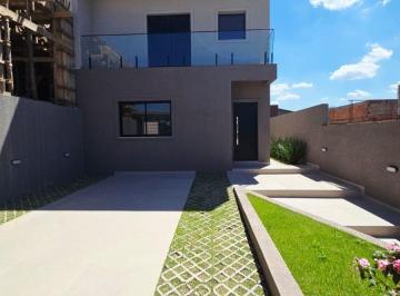 Casa de 3 quartos, Santana de Parnaíba · Casa com 3 quartos para locação no Villas do Jaguari – Santana de Parnaíba