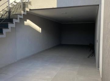 Casa · 110m² · 2 Quartos · 3 Vagas · Sobrados á venda bairro Jardim Brasília,