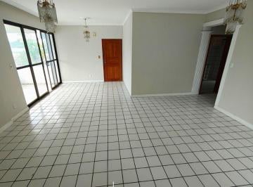Apartamento de 3 quartos, Manaus · 3 Quartos + Dependência | 130m² | Armários | Aleixo