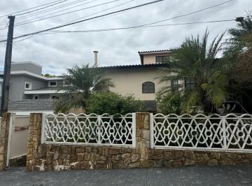 Casa de 4 quartos, Jacareí · Casa/Condomínio Condomínio Jardim Coleginho
