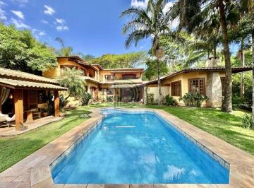 Casa de 4 quartos, Cotia · Casa de Alto Padrão no Vila de São Fernando - 4 Suítes, 2 Escritórios e Sofisticação em Freijó!