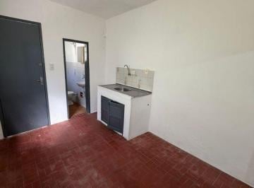 Casa de 1 quarto, São Paulo · Vila Guarani - Casa de Fundos - 01 dormitório - Locação