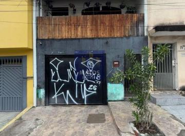 Casa de 3 quartos, Carapicuíba · Imóvel residencial com suíte privativa e ótima localização