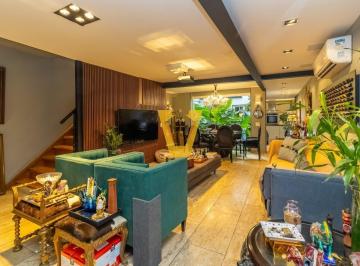 Casa · 200m² · 3 Quartos · 3 Vagas · Casa de vila para venda em Vila Nova Conceição com 3 quartos, sendo 3 suítes, 200m²