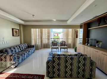 1 · Apartamento em Centro