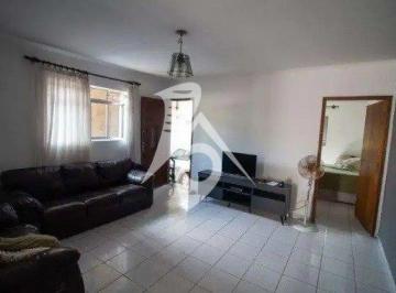 Casa · 350m² · 8 Quartos · 2 Vagas · Sobrado amplo no Bairro da Mooca com 350m².
