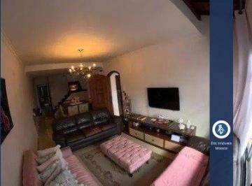 Casa · 180m² · 3 Quartos · 3 Vagas · Sobrado à Venda no Bairro da Mooca com 180m².