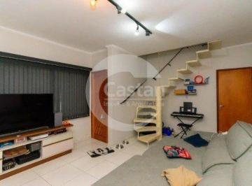 Casa · 60m² · 6 Quartos · 2 Vagas · Sobrado em Vila Primavera