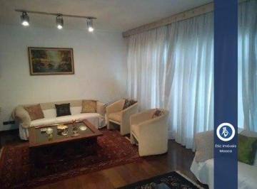 Casa · 270m² · 3 Quartos · 3 Vagas · Sobrado à Venda no Bairro da Mooca com 300m².