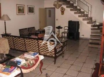 Casa · 307m² · 3 Quartos · 3 Vagas · Sobrado no Bairro da Mooca com 307m².