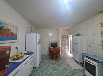 DSC_20260622_181820_000.jpeg · Versátil casa para venda em Vila Carbone com 4 quartos, sendo 2 suítes, 138m² - remaxmonarca#PZQAL