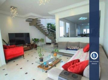 Casa · 200m² · 3 Quartos · 3 Vagas · Sobrado à Venda no Bairro da Mooca.