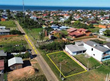 otimo-terreno-de-esquina-na-praia-real-em-torres14115911.jpeg · Ótimo terreno de esquina na Praia Real em Torres.
