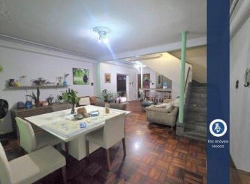 Casa · 80m² · 4 Quartos · 2 Vagas · Sobrado á Venda no Bairro da Mooca com 80m².