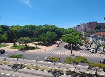 .jpg+2025-10-24 · Ótimo apartamento desocupado de frente para a Redenção- Cidade Baixa