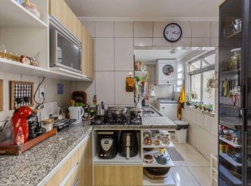 Apartamento com 86,55m², peças amplas, fácil reversão para 3 dormitórios e local · Apartamento Amplo no Rio Branco com 3 Dormitórios Próximo à UFRGS