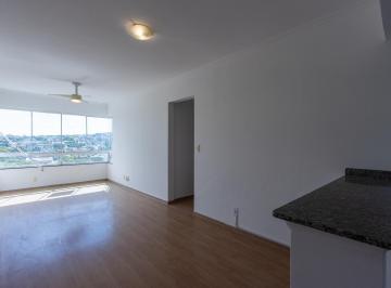 Apartamento de 3 quartos, Porto Alegre · Apartamento de 3 dormitórios, 1 banheiro e uma vaga de garagem.